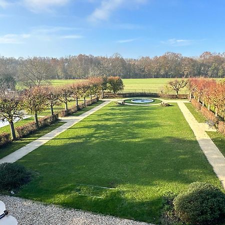 La Grande Maison Lgm Lesches Bagian luar foto