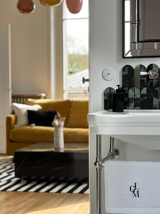 La Grande Maison Lgm Lesches Bagian luar foto