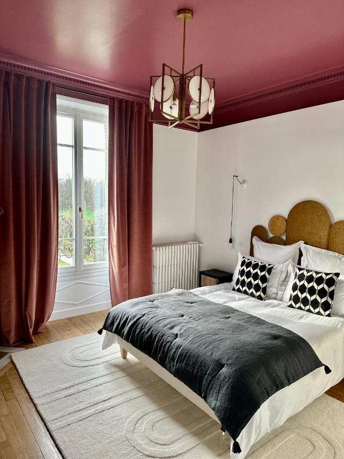 La Grande Maison Lgm Lesches Bagian luar foto