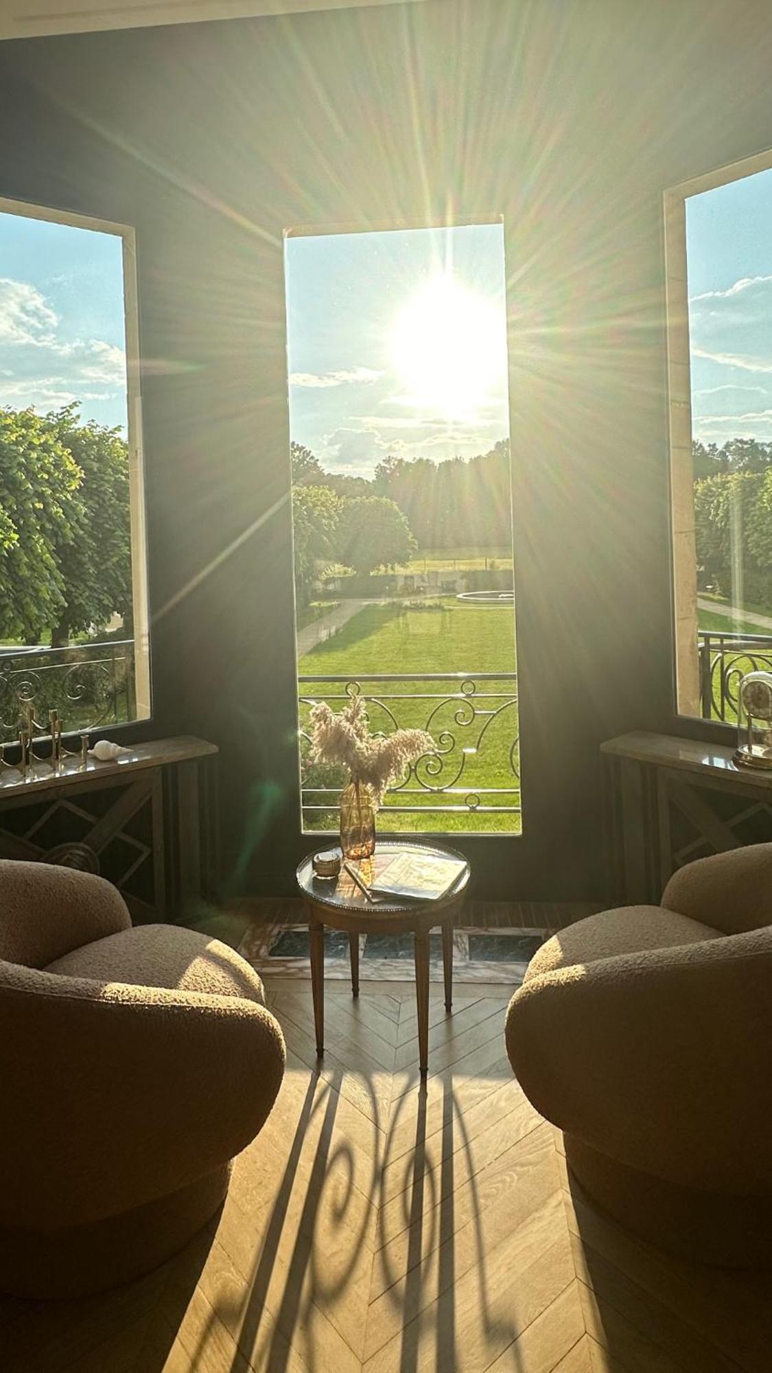 La Grande Maison Lgm Lesches Bagian luar foto