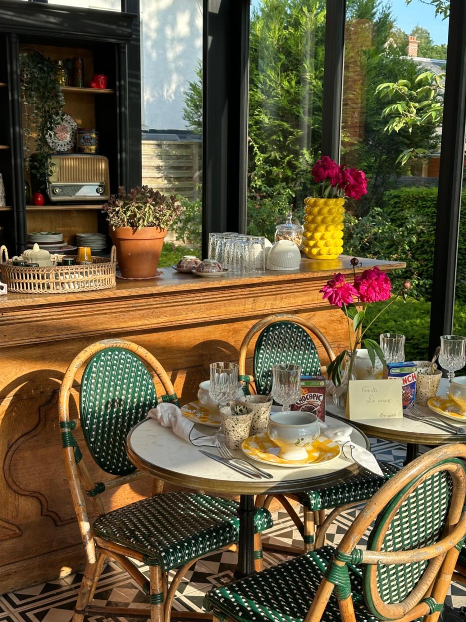La Grande Maison Lgm Lesches Bagian luar foto